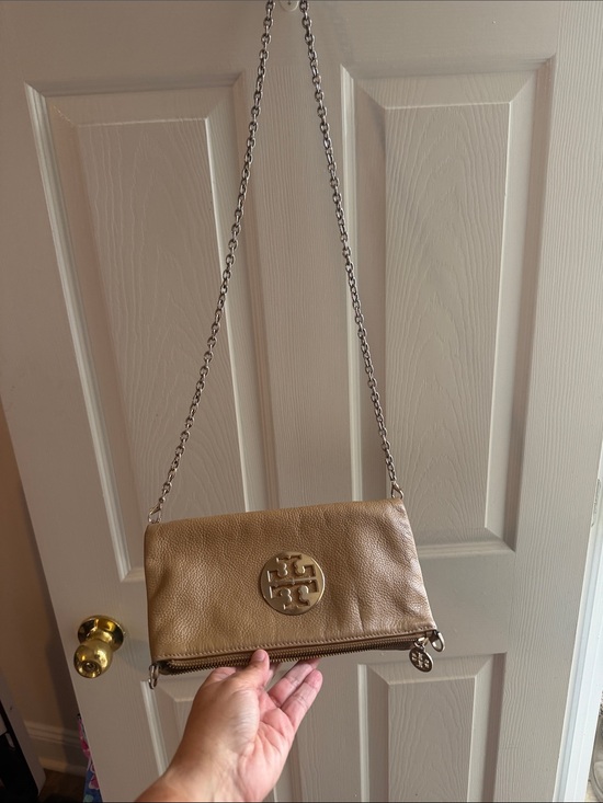 Tory Burch Handbags - Tory Burch Amanda Foldover Pebbled Leather Crossbody Bag Clutch Tan